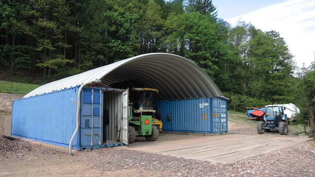 Arched sheds and roofs including lockable spaces